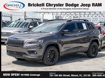 Used 2023 Jeep Cherokee Altitude Lux