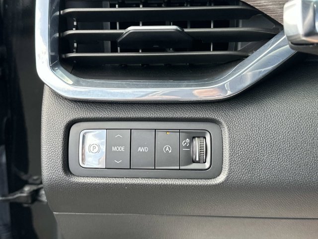 Certified 2026 GMC Acadia Denali w/ Super Cruise Package AWD/4WD image 16