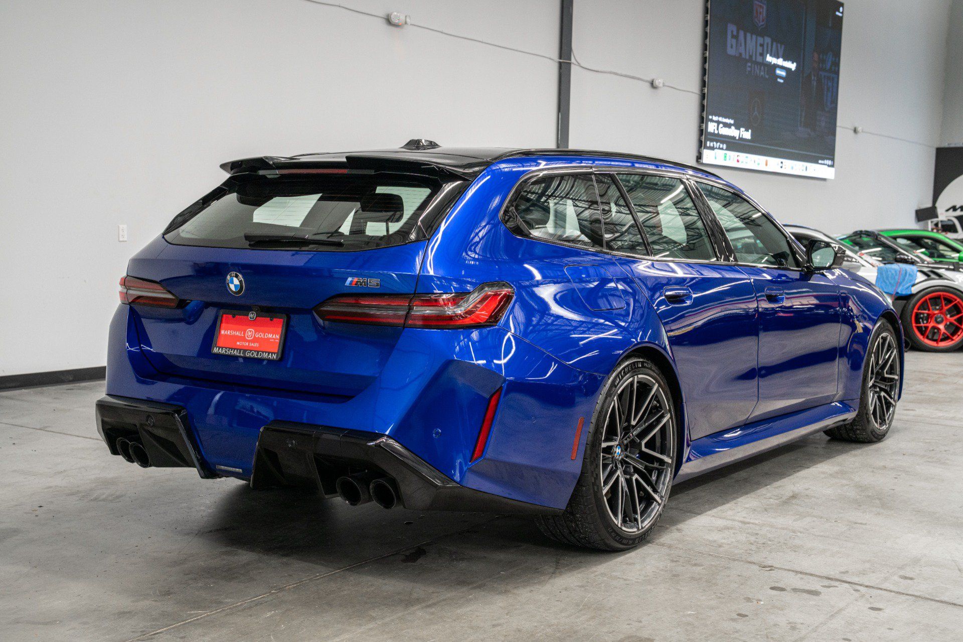 Used 2026 BMW M5 Touring AWD/4WD image 8
