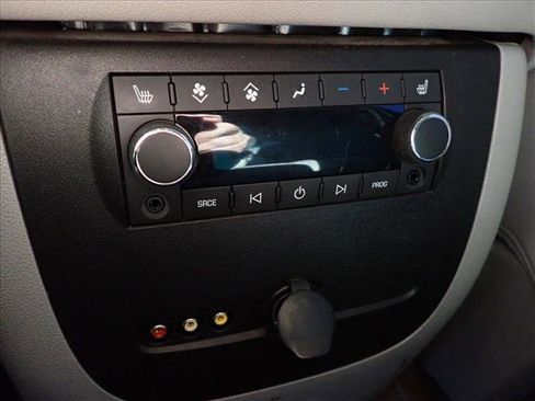 Used 2014 GMC Yukon XL SLT w/ SLT-2 Equipment Package image 13