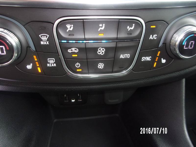 Used 2020 Chevrolet Traverse LT w/ LPO, Black Accent Package AWD/4WD image 20