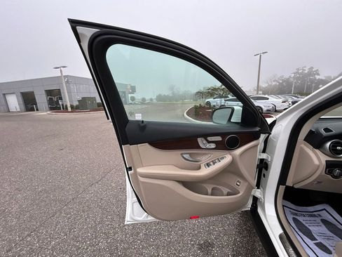 Used 2022 Mercedes-Benz GLC 300 image 51