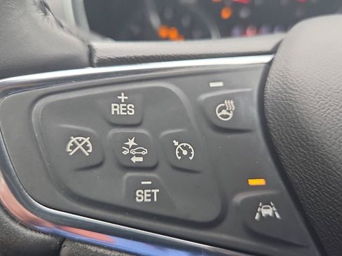 Used 2019 Chevrolet Equinox Premier AWD/4WD image 14