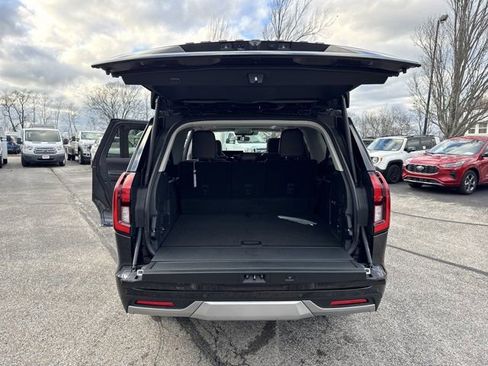 New 2025 Ford Expedition Max Platinum w/ Platinum Ultimate Package AWD/4WD image 14
