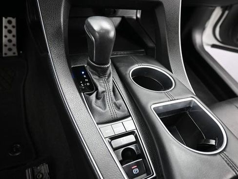 Certified 2021 Toyota Avalon Touring FWD image 13