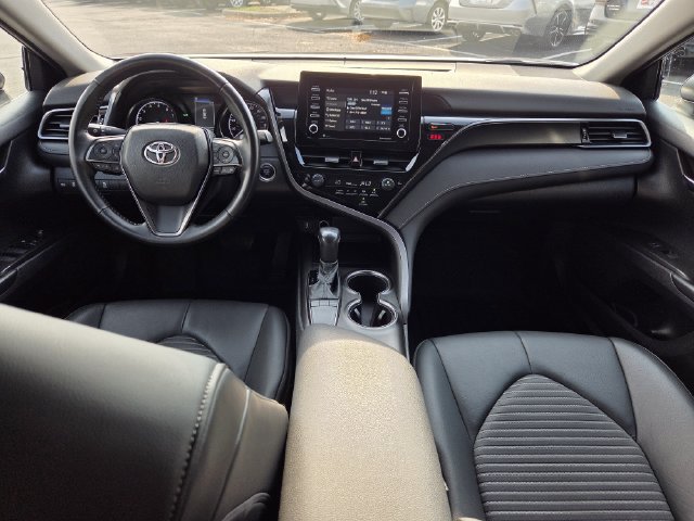 Certified 2022 Toyota Camry SE w/ Convenience Package FWD image 9