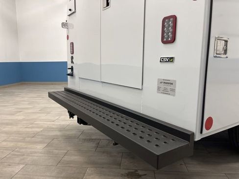 New 2025 Chevrolet Express 3500 Work Van w/ Power Convenience Package image 38