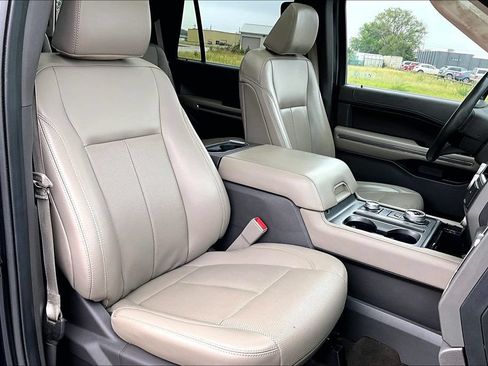 Used 2021 Ford Expedition XLT AWD/4WD image 7