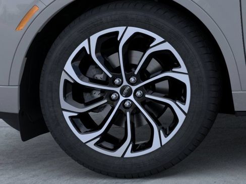 New 2026 Lincoln Nautilus Reserve AWD/4WD image 12
