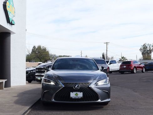 Used 2020 Lexus ES 350 w/ Premium Package image 16