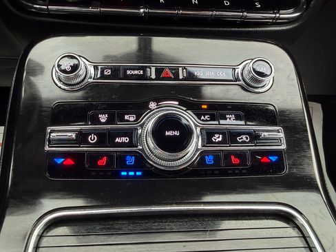 Used 2023 Lincoln Nautilus Reserve FWD image 22