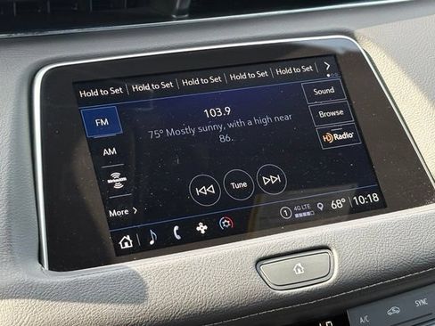 Used 2023 Cadillac XT4 Premium Luxury w/ Cold Weather Package AWD/4WD image 15