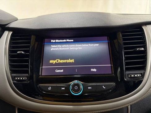Used 2020 Chevrolet Trax LT w/ LPO, Protection Package AWD/4WD image 45