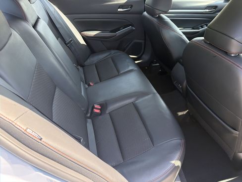 Used 2025 Nissan Altima 2.5 SR FWD image 25