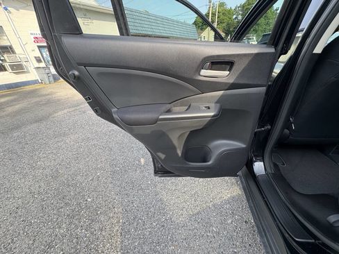 Used 2016 Honda CR-V SE image 32