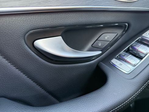 Certified 2022 Mercedes-Benz GLC 300 4MATIC image 27