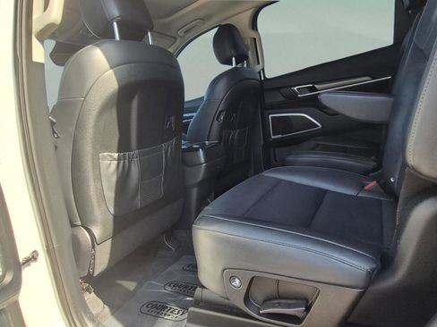 Used 2020 Kia Telluride S FWD image 18