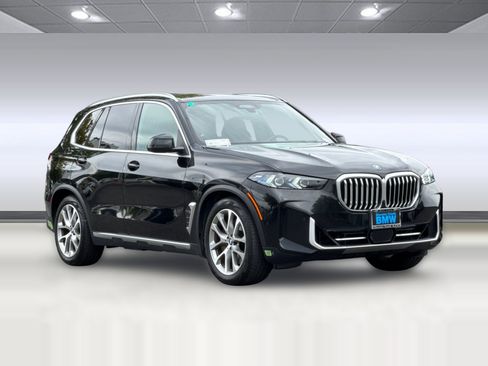 Used 2024 BMW X5 xDrive50e w/ Premium Package AWD/4WD image 7