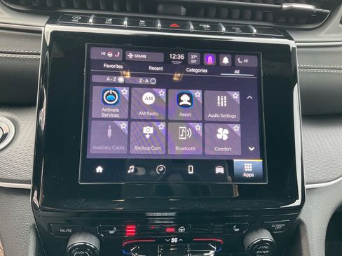 Used 2024 Jeep Grand Cherokee L Altitude image 26