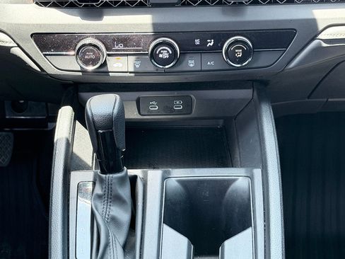 Used 2023 Honda Accord LX image 17