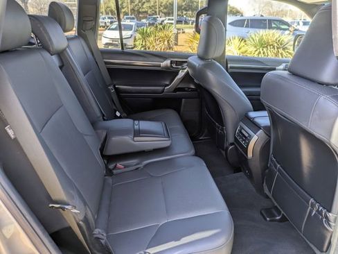 Used 2022 Lexus GX 460 Premium w/ Premium Package image 31