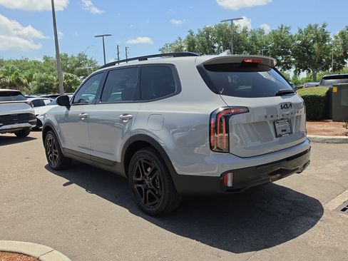 Certified 2025 Kia Telluride SX X-Line AWD/4WD image 6