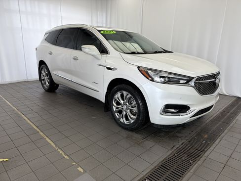 Used 2021 Buick Enclave Avenir w/ Avenir Technology Package FWD image 3