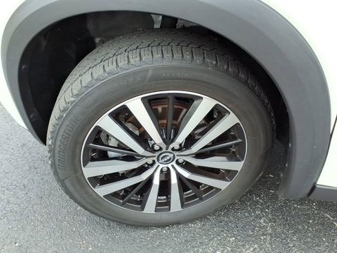 Used 2023 Nissan Pathfinder Platinum AWD/4WD image 9