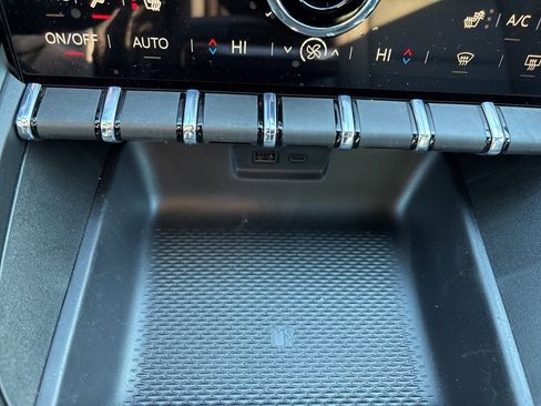 New 2026 GMC Terrain AT4 w/ LPO, Black Badging Package image 18