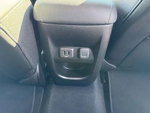 Used 2022 Chevrolet Colorado ZR2 w/ ZR2 Midnight Special Edition image 33