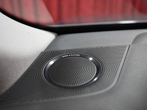 Used 2016 Audi Q5 2.0T Premium Plus w/ Technology Package image 24