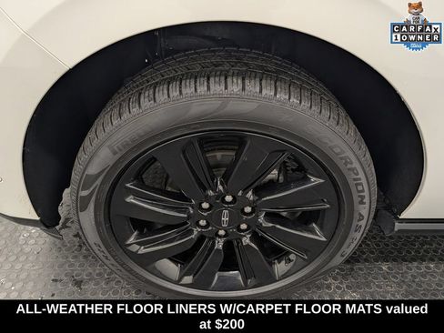 Used 2024 Lincoln Navigator Reserve AWD/4WD image 8