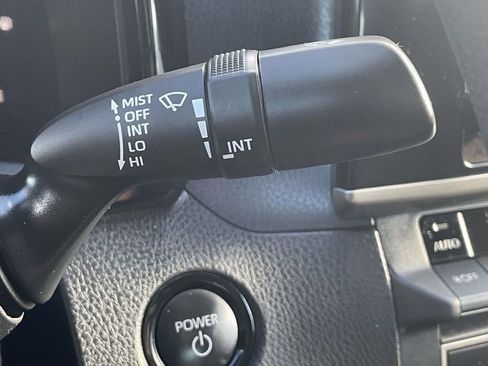 Used 2025 Toyota Camry LE image 29