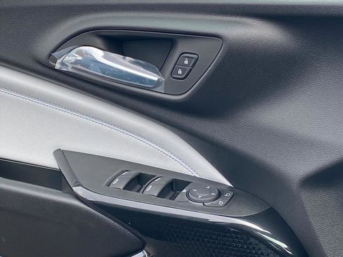 New 2026 Chevrolet Trax LT image 17