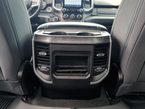 Used 2022 RAM 1500 Big Horn AWD/4WD image 32