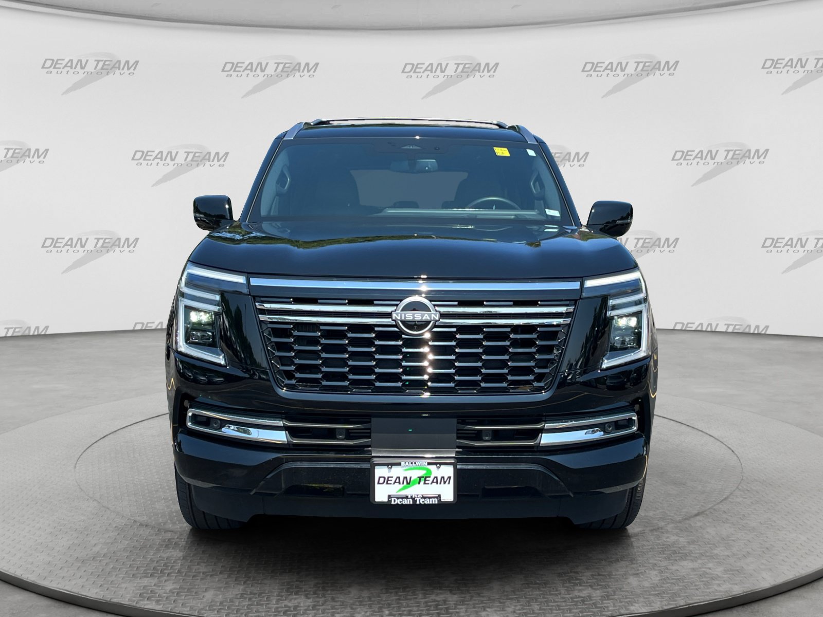 Used 2025 Nissan Armada SL w/ Captain's Chari Seat Package AWD/4WD image 2