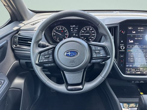 Used 2025 Subaru Forester Premium AWD/4WD image 26