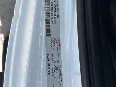 Used 2024 RAM 4500 Tradesman AWD/4WD image 33
