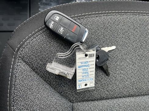 Used 2024 RAM ProMaster 2500 w/ Convenience Group image 19