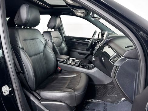 Used 2018 Mercedes-Benz GLE 350 w/ Premium 1 Package image 34