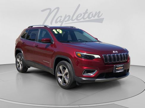 Used 2019 Jeep Cherokee Limited AWD/4WD image 8