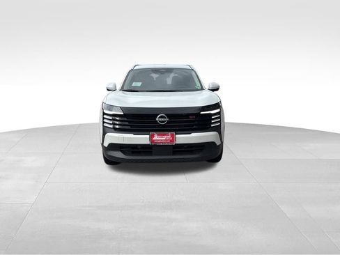 New 2025 Nissan Kicks SR image 8