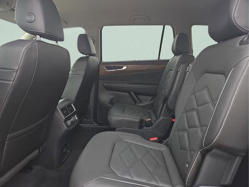New 2026 Volkswagen Atlas SE image 11