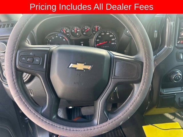 Used 2020 Chevrolet Silverado 1500 Custom w/ Custom Value Package AWD/4WD image 3