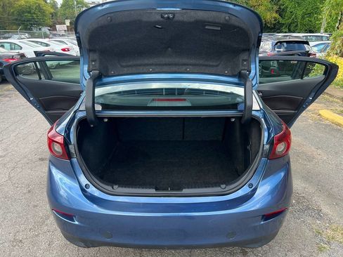Used 2017 MAZDA MAZDA3 Touring image 14