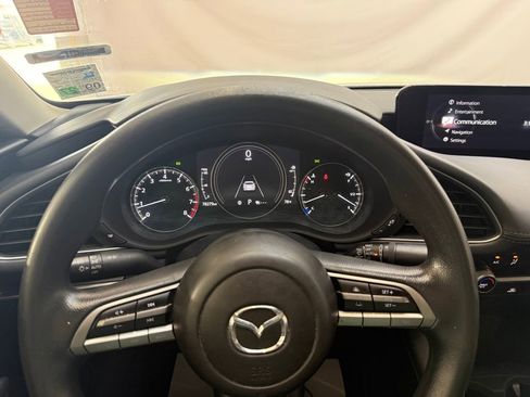 Used 2022 MAZDA MAZDA3 s image 12