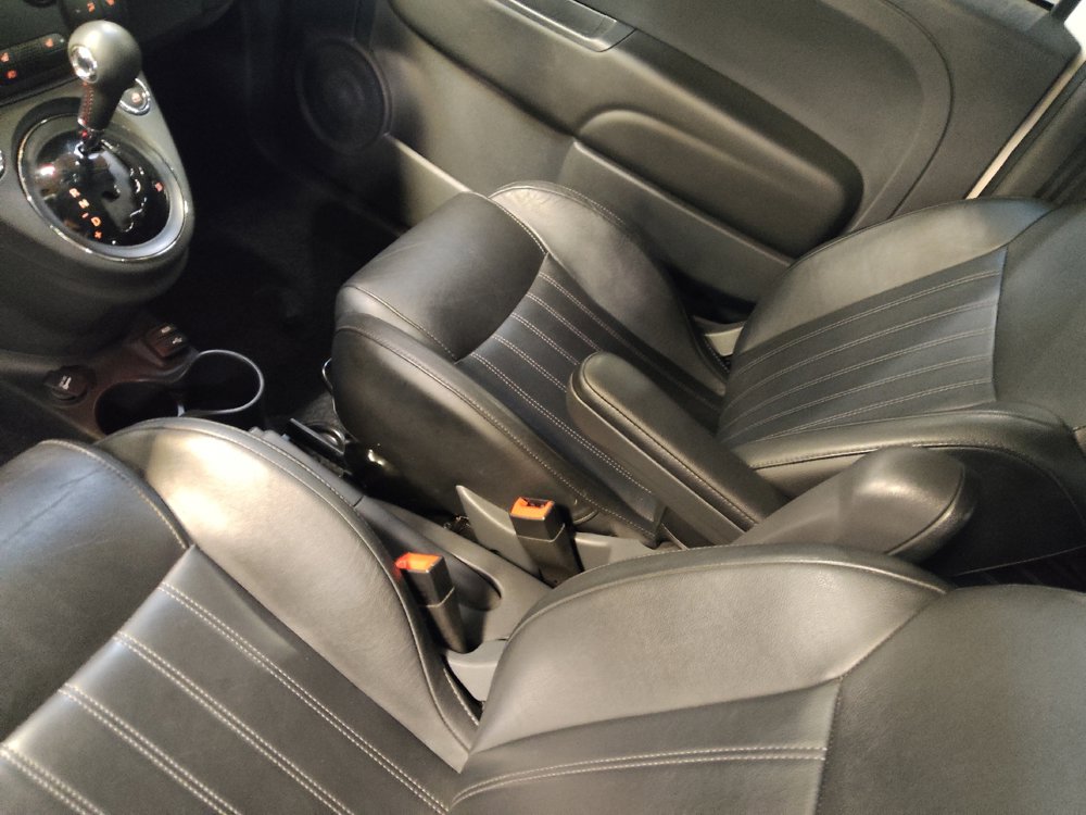 Used 2018 FIAT 500 Lounge FWD image 26