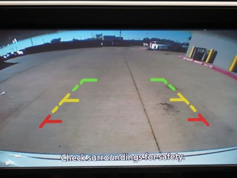 Used 2021 Nissan Kicks S image 15