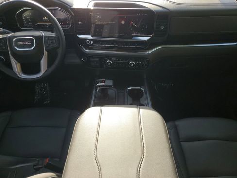 Used 2025 GMC Sierra 1500 Elevation w/ Elevation Premium Package image 22