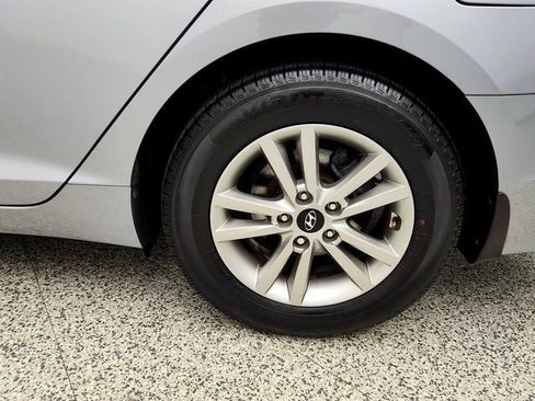 Used 2015 Hyundai Sonata SE FWD image 9